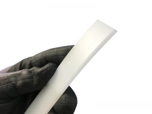 Agergaard Plastikrakel für eine saubere UV Abrakelung